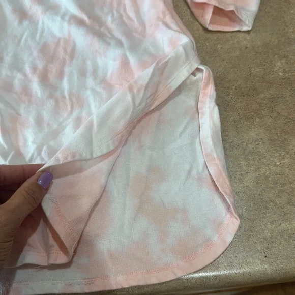 Maurices shirt with hood size XL it has 3/4 length sleeves - Picture 3 of 6